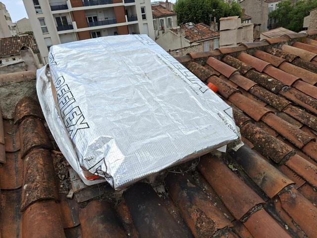 Puits de lumière bâché et mis en sécurité après l'épisode de grêle, Marseille 8e